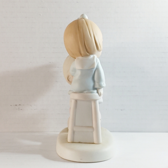 Precious Moments "You Are Always There For Me" 1995 - Picture 4 of 10